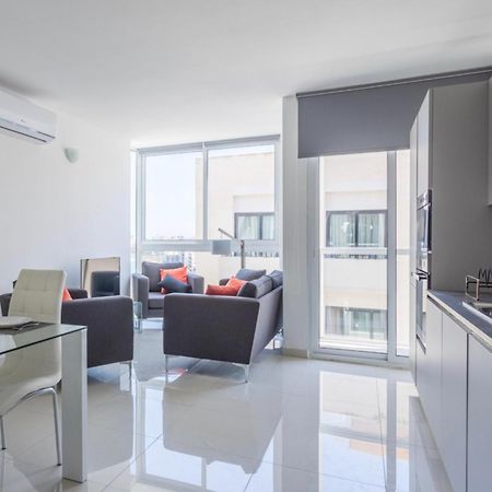 Saint Julian - Lovely Apartment With Terrace - Cityapartmentstay Saint Julian's Luaran gambar