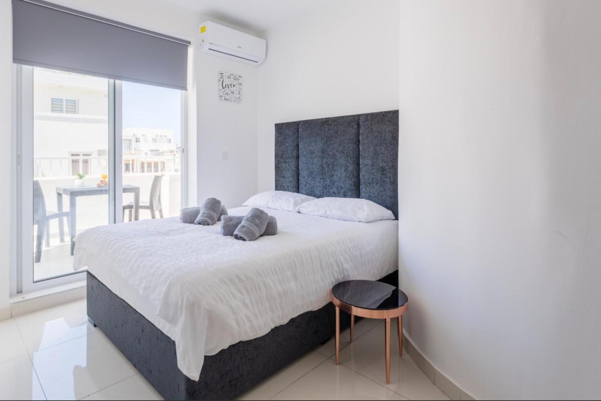 Saint Julian - Lovely Apartment With Terrace - Cityapartmentstay Saint Julian's Luaran gambar