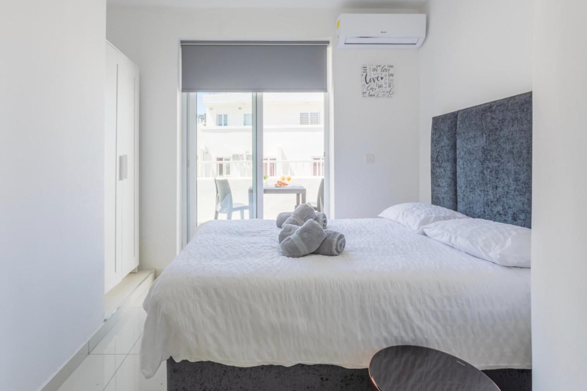 Saint Julian - Lovely Apartment With Terrace - Cityapartmentstay Saint Julian's Luaran gambar